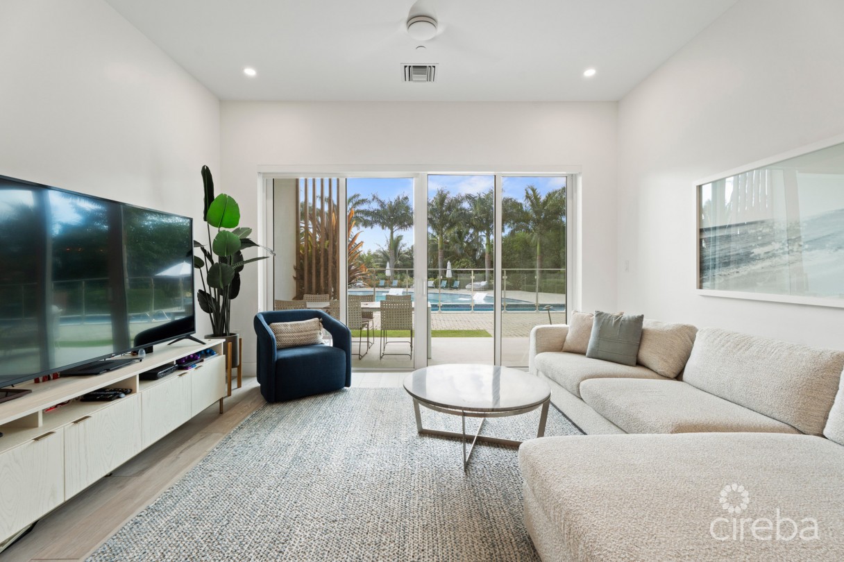 Aura #107, - Ground Floor 3 Bed Poolfront Residence - Image 2