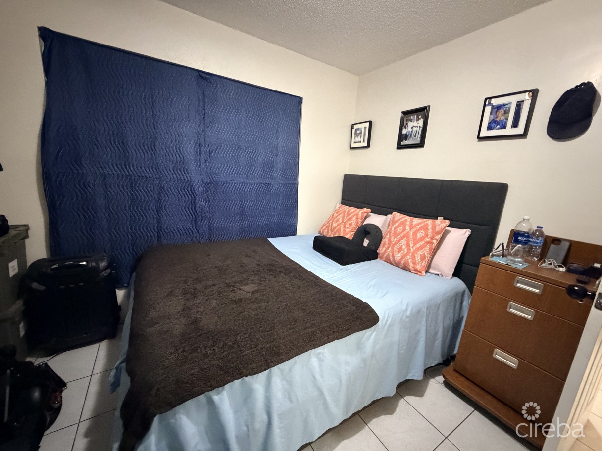 Tropical Haven - Remodeled 3 Bedroom Condo! - Image 12