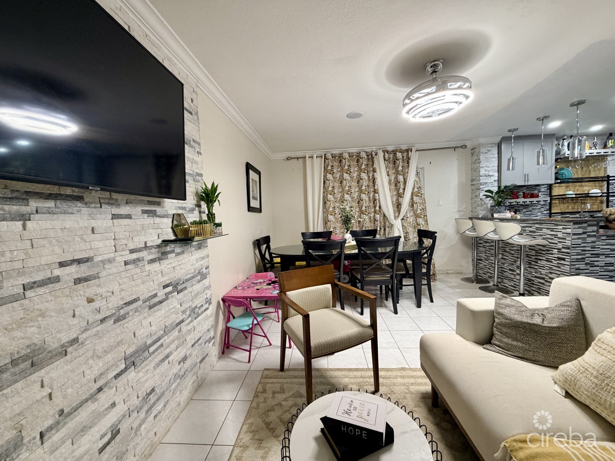 Tropical Haven - Remodeled 3 Bedroom Condo! - Image 3