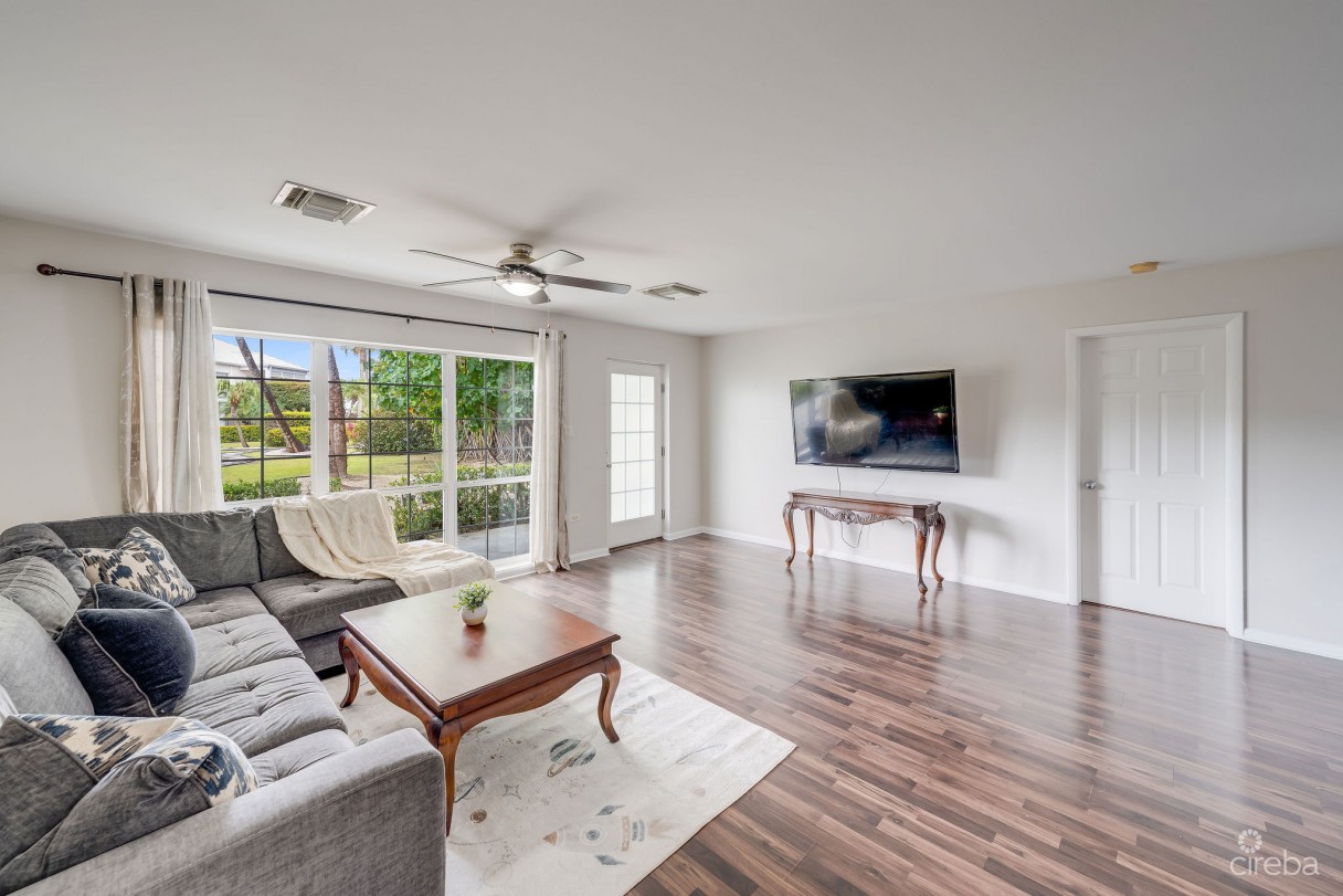 Sunrise Pool View End Unit Ground Floor - Image 1