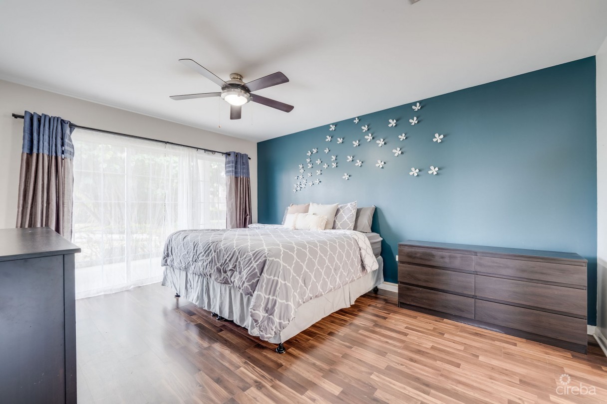 Sunrise Pool View End Unit Ground Floor - Image 10