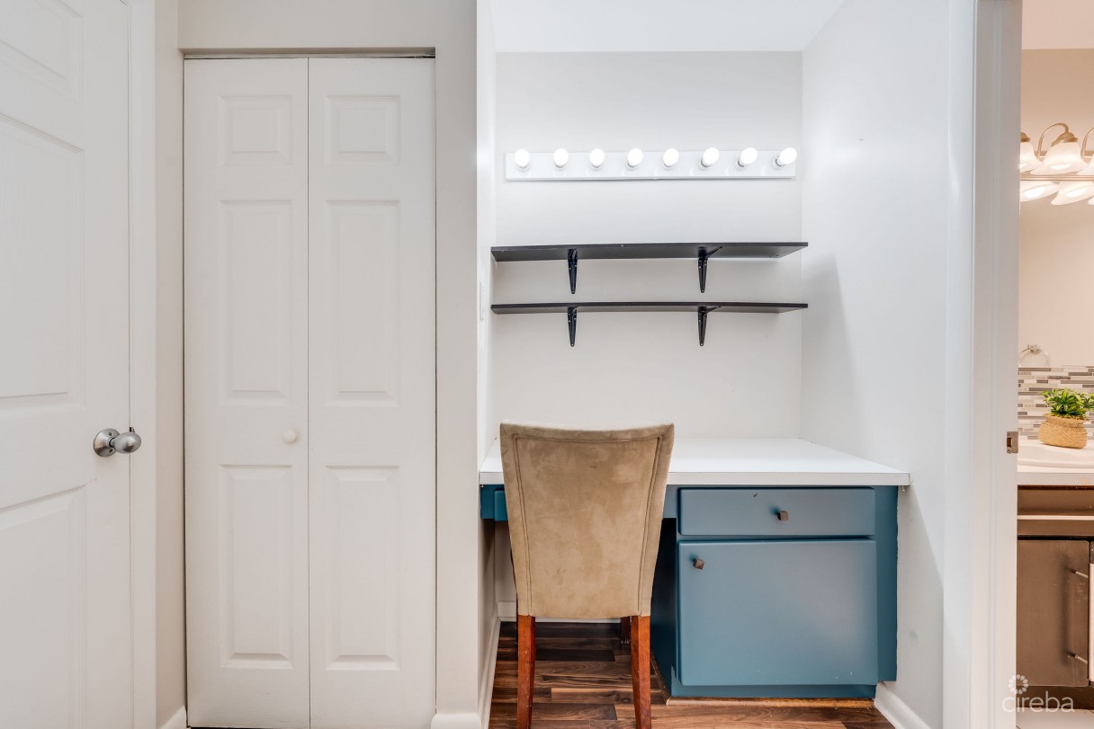 Sunrise Pool View End Unit Ground Floor - Image 13