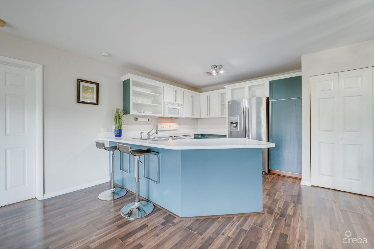 Sunrise Pool View End Unit Ground Floor - Image 2