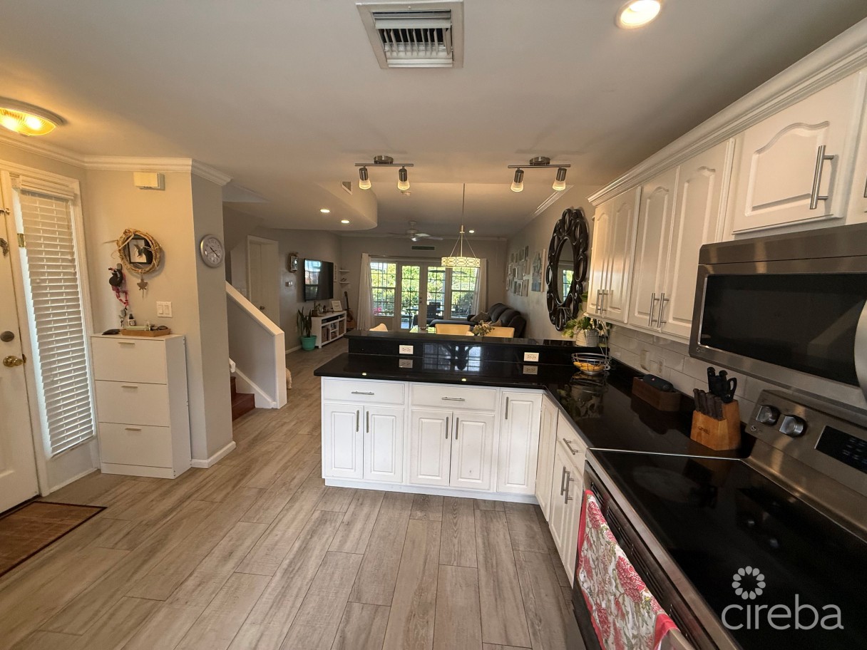 Stunning 3 Bed Mystic Retreat Gt - Image 3