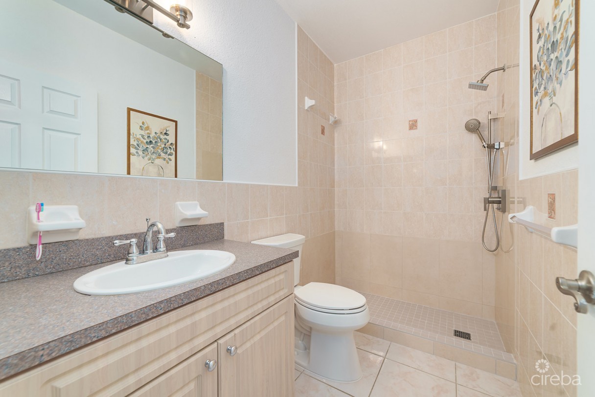 Fully Remodeled 3 Bedroom Townhome In Park Trace - Image 13