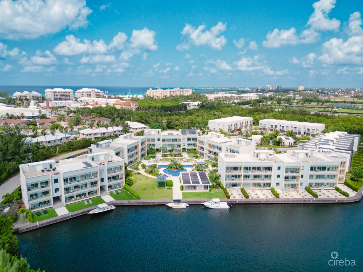 One Canal Point 535 With Dock - Image 1