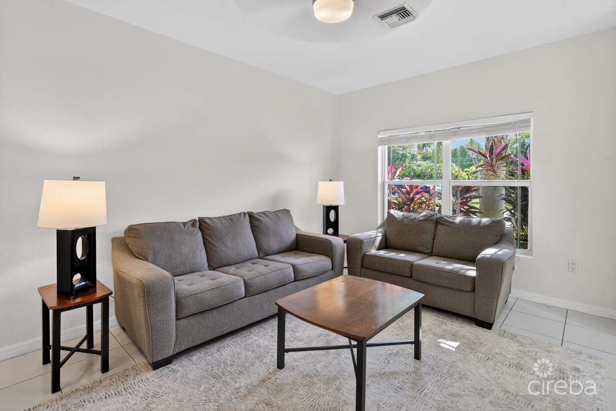 Secret Garden 2 Bedroom - Image 2