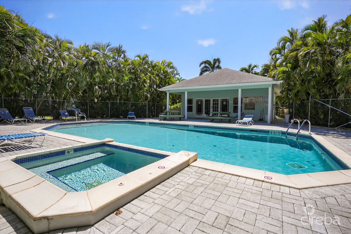 Secret Garden 2 Bedroom - Image 11