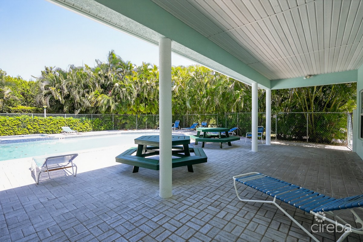 Secret Garden 2 Bedroom - Image 12