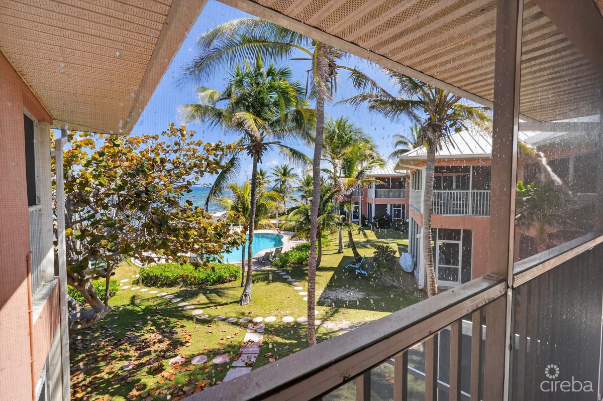 Northern Lights Beachfront - Image 10