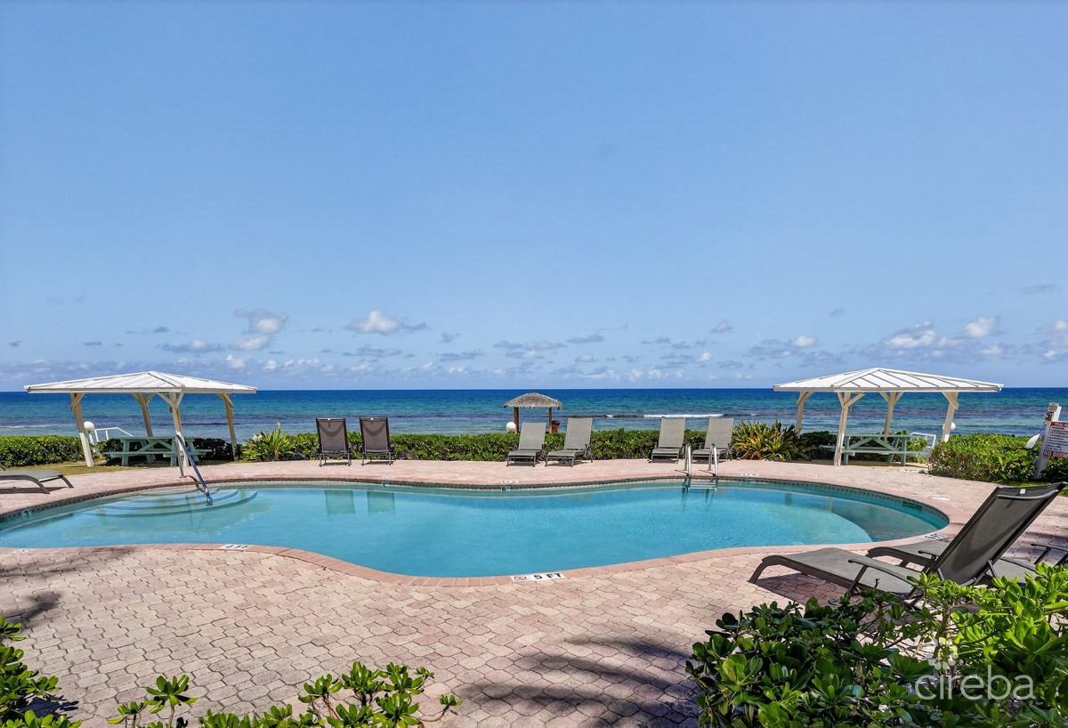 Northern Lights Beachfront - Image 15