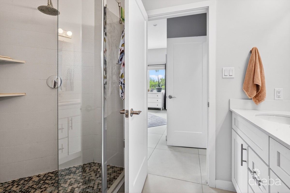 Cayman Crossing  Modern Two Bedroom - Image 12