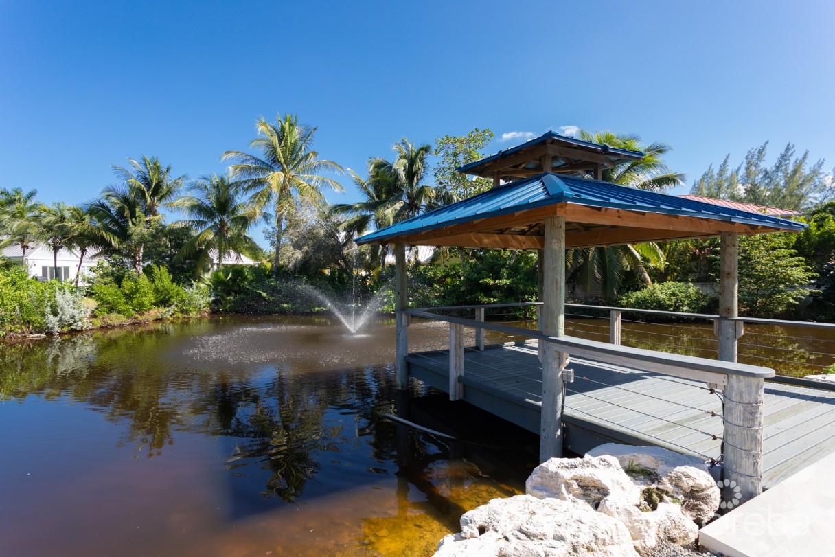 Cayman Crossing  Modern Two Bedroom - Image 15