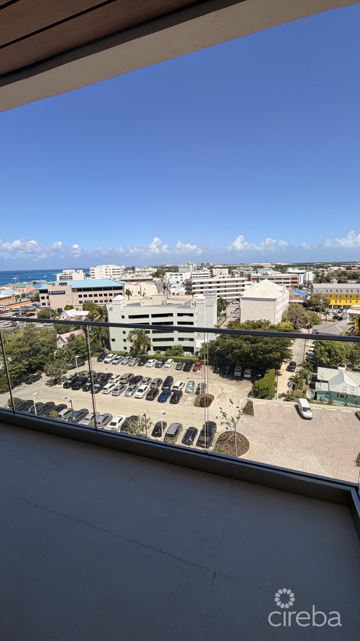 One Gt  -  Move In Now! Amazing Nw Views Priced For Quick Sale. - Image 6