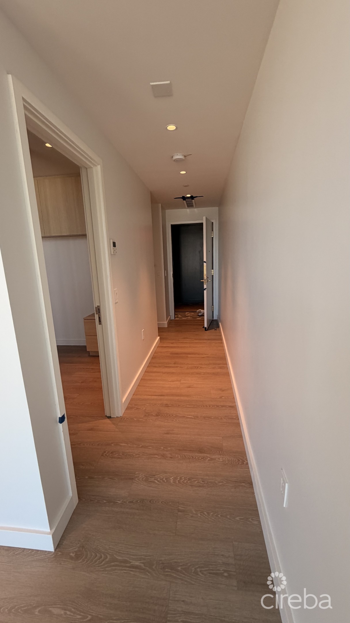 One Gt  -  Move In Now! Amazing Nw Views Priced For Quick Sale. - Image 8