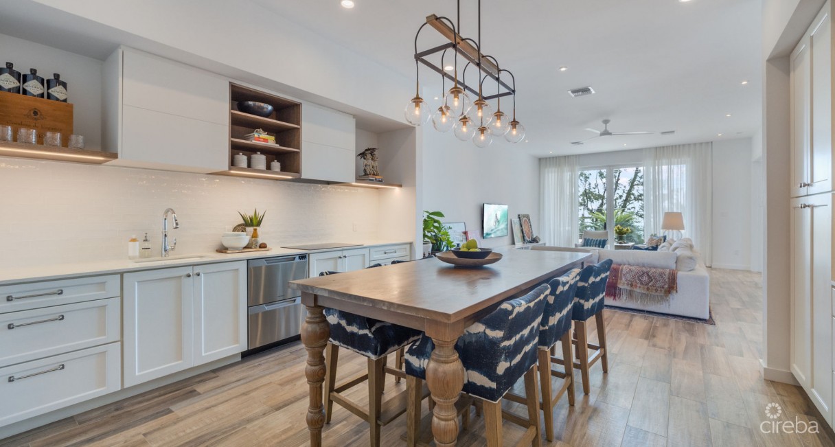 Shore Club #4  Stunning Condo With Unobstructed Ocean Views - Image 10
