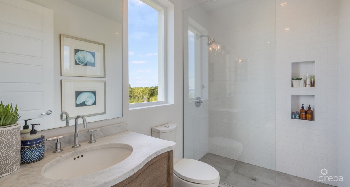 Shore Club #4  Stunning Condo With Unobstructed Ocean Views - Image 13