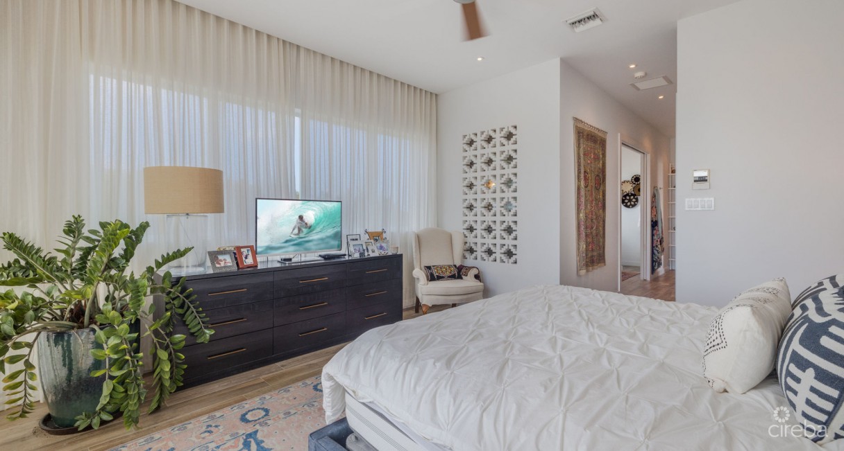 Shore Club #4  Stunning Condo With Unobstructed Ocean Views - Image 22