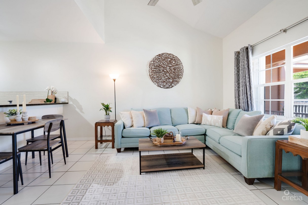 Charming & Centrally Located South Cove In South Sound - Image 2