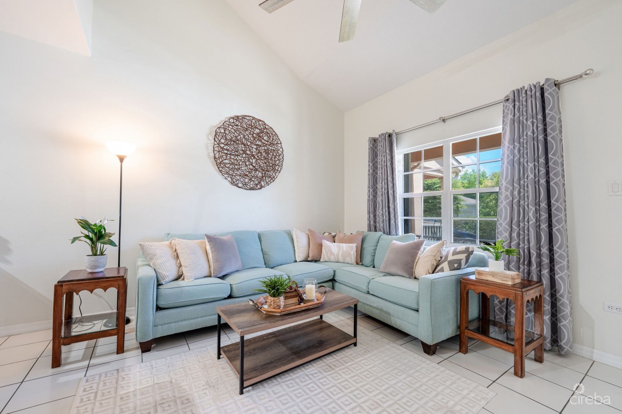 Charming & Centrally Located South Cove In South Sound - Image 3