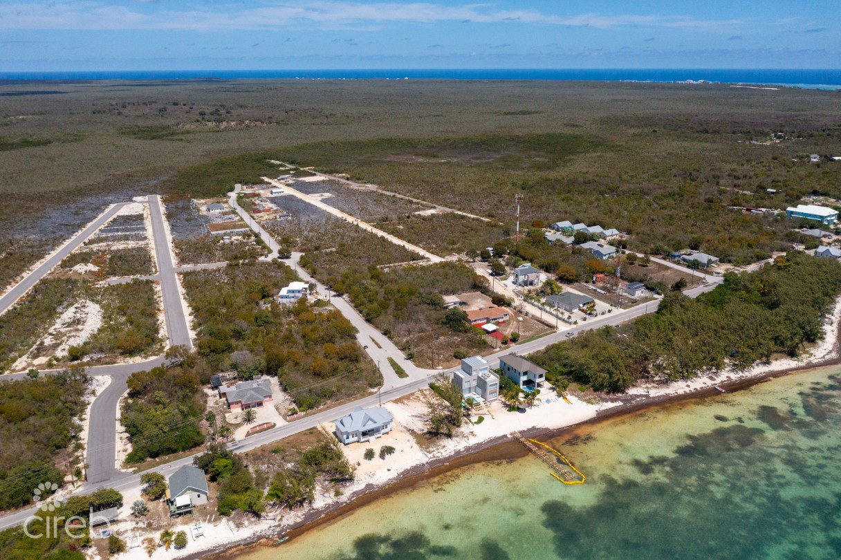 Large Ocean View Parcels- 3 In 1 - Image 4