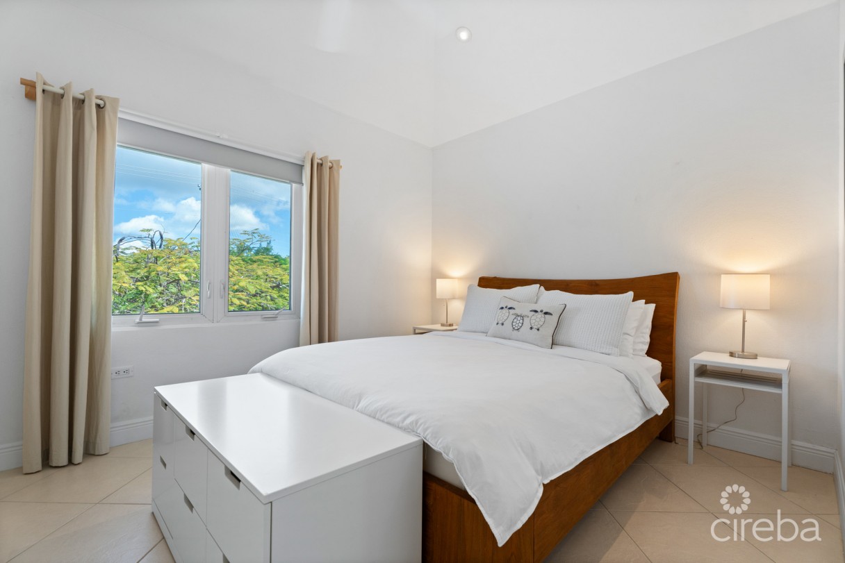 Pirates Lair 10 - South Sound Oceanfront Townhome - Image 14