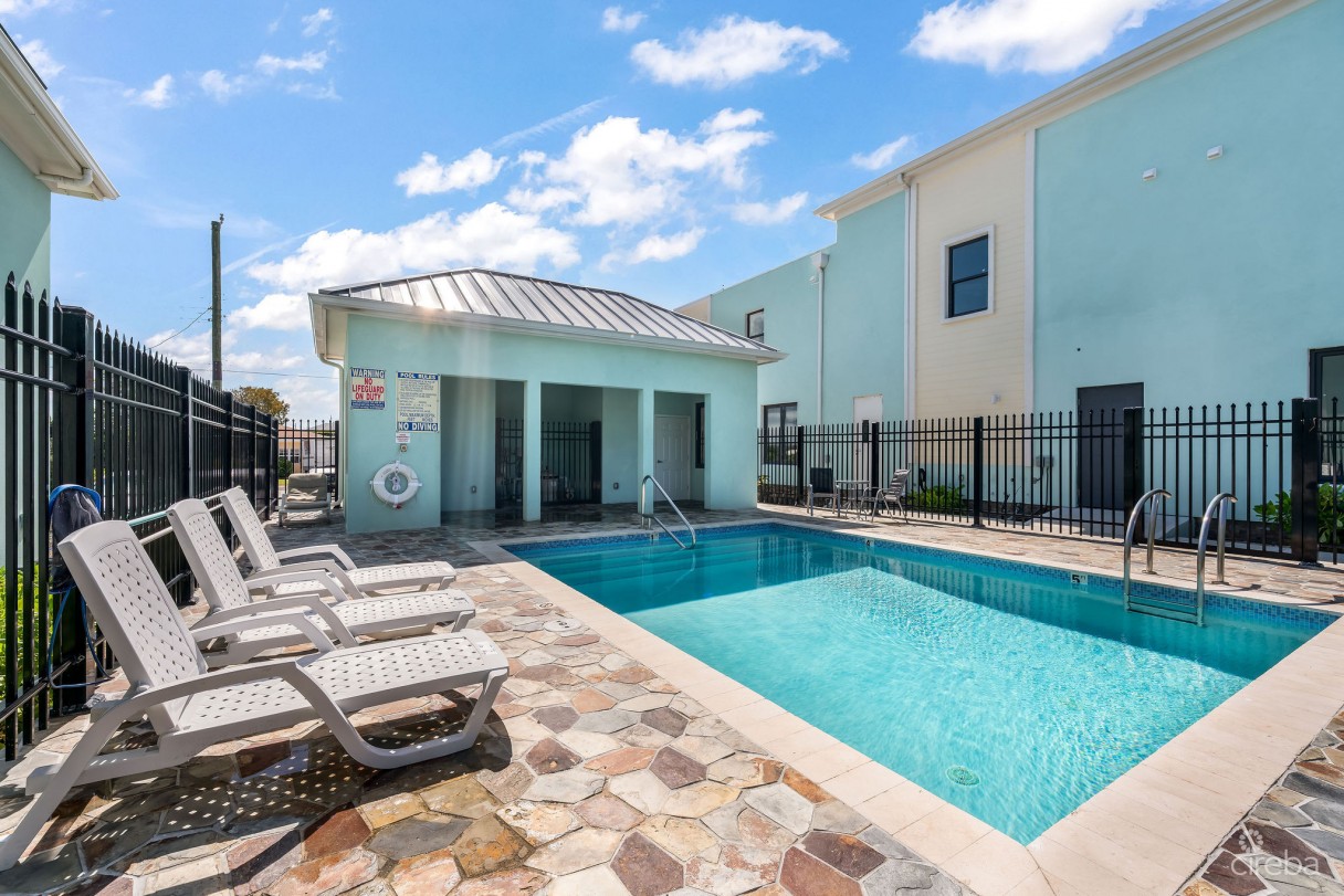 Income-producing Residential Portfolio --4 Studios In West Bay - Image 5