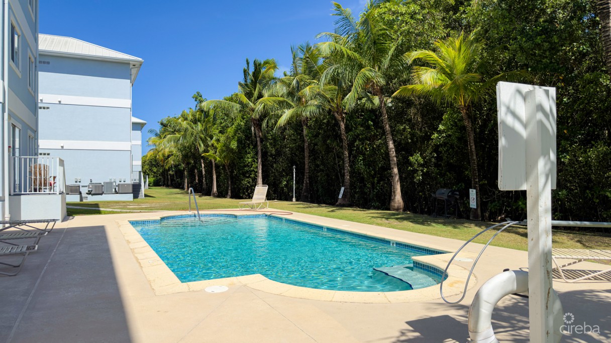 Lakeside 1 Bed Condo - Image 11