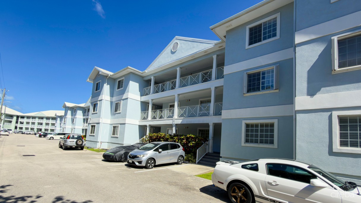 Lakeside 1 Bed Condo - Image 13