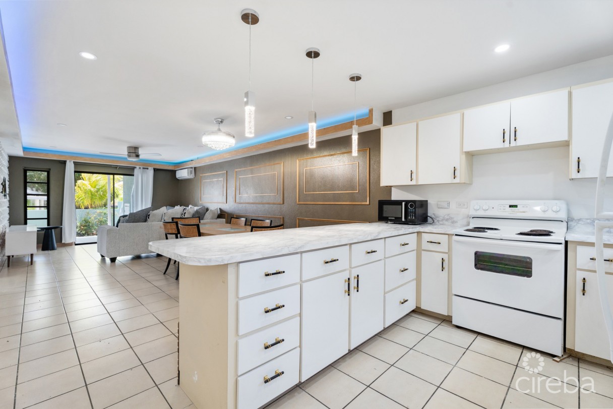 2-bedroom Bramblewood Apartment - West Bay - Image 1