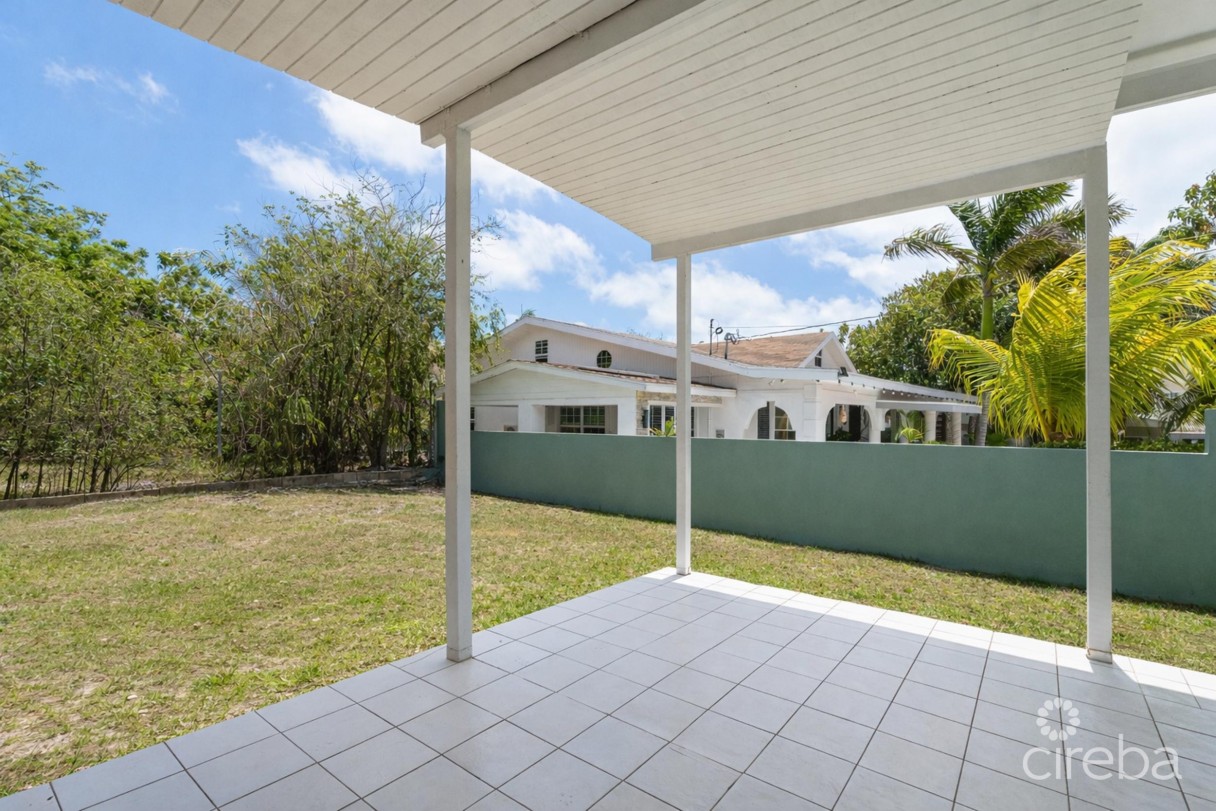 2-bedroom Bramblewood Apartment - West Bay - Image 6