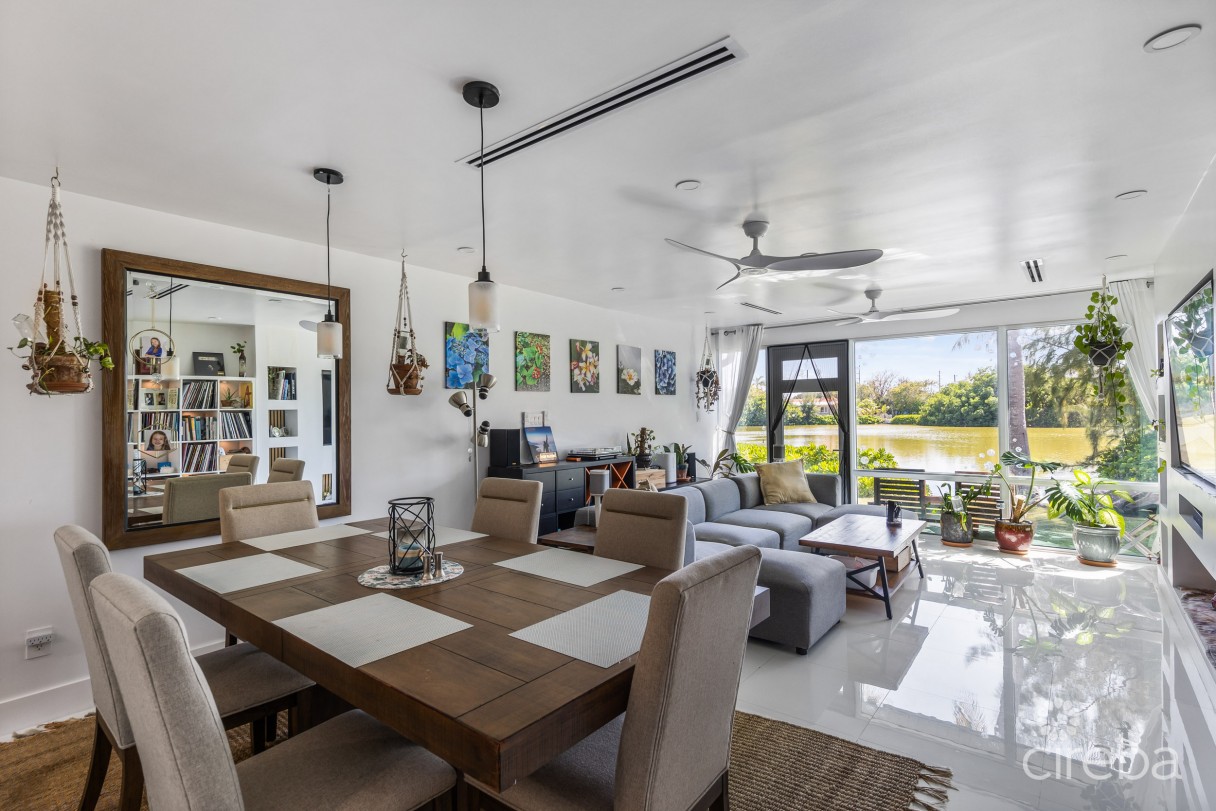 #6 Lakeshore Villas / 2 Bed Plus Den / 3 Bath - Image 1