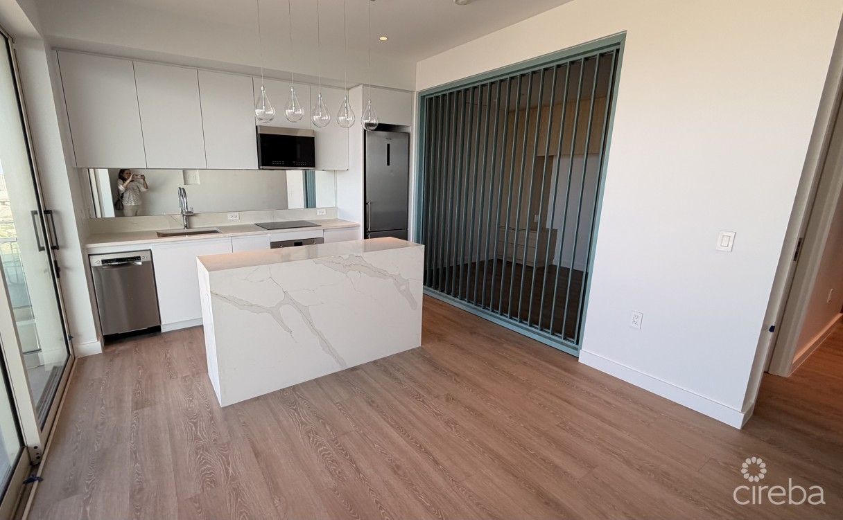 One Gt  - Amazing Nw Views  Quick Sale! - Image 2