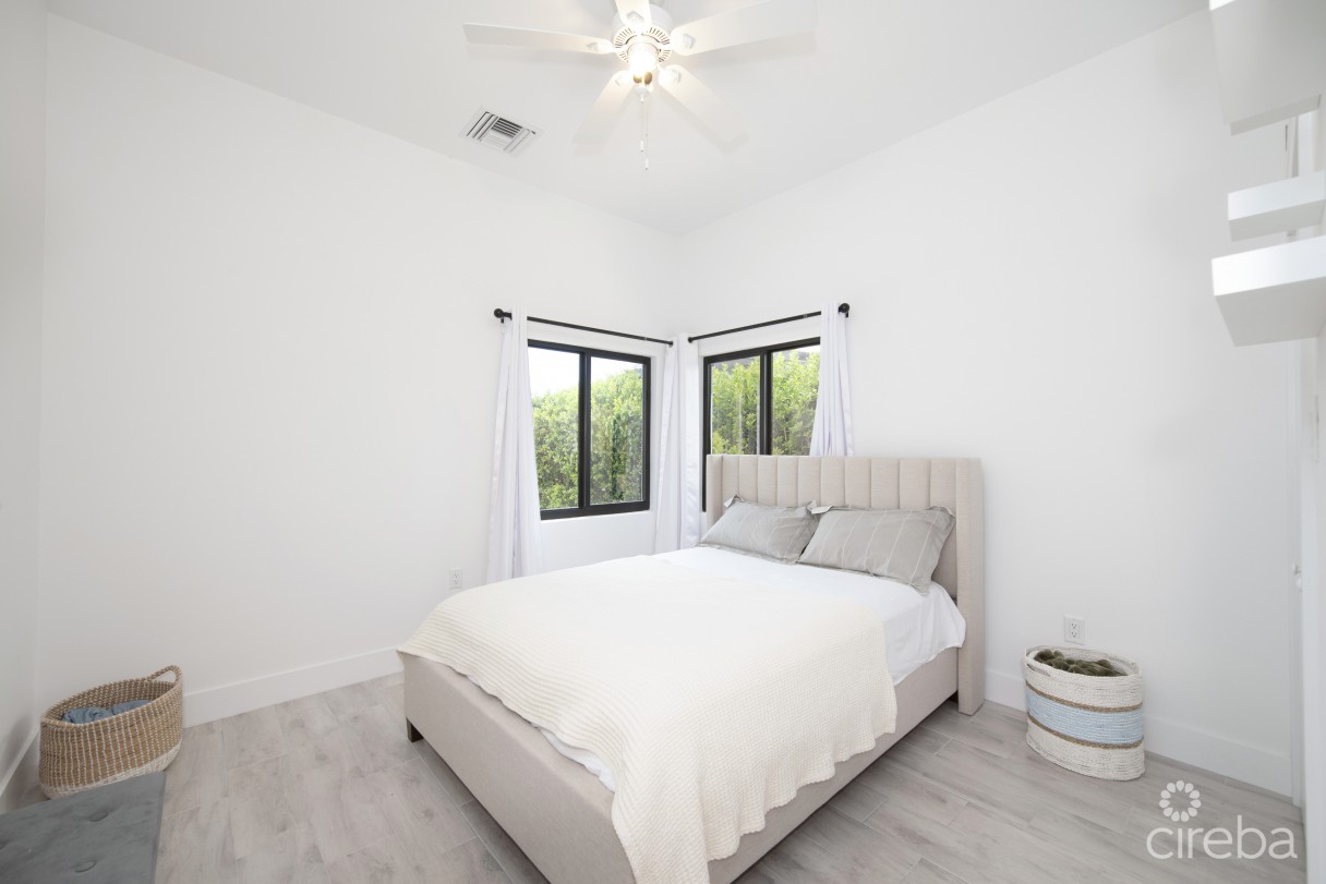 Modern 3 Bed, 3 Bath Single Family Home. With Bonus Office/den. - Image 9