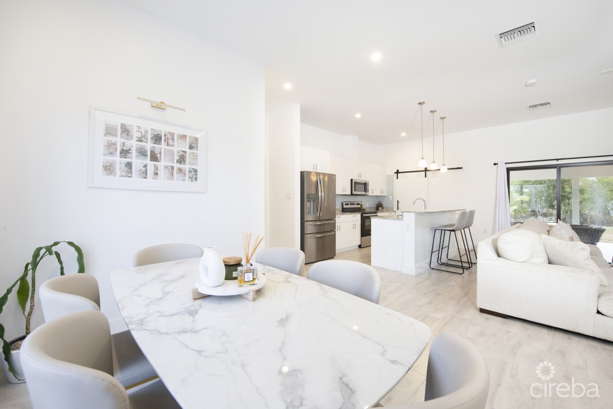Modern 3 Bed, 3 Bath Single Family Home. With Bonus Office/den. - Image 2