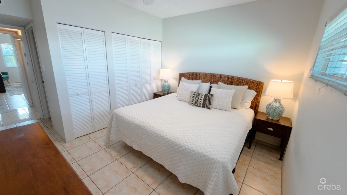 Plantation Village - 7 Mile Beach Condo - Image 12