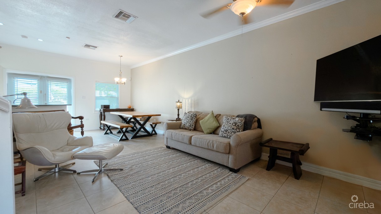 Villa D'theresa 2 Bed Townhouse - Image 7