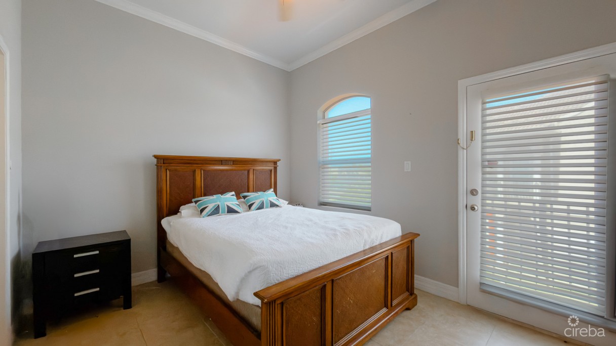 Villa D'theresa 2 Bed Townhouse - Image 9