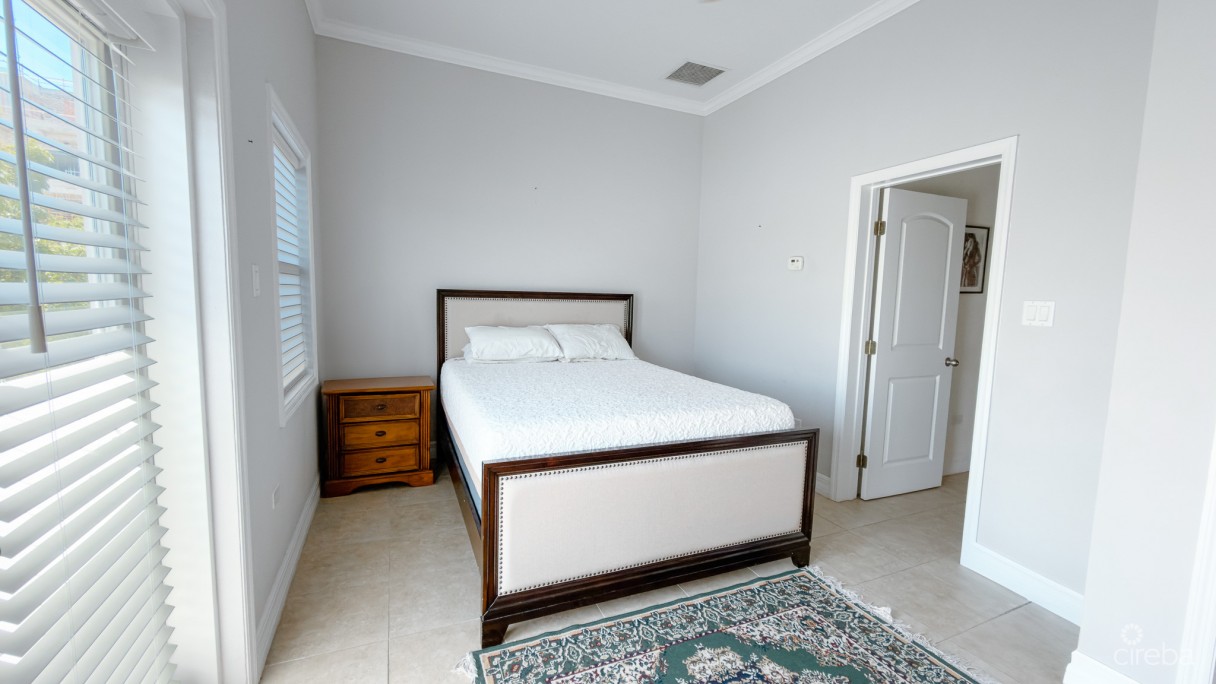 Villa D'theresa 2 Bed Townhouse - Image 13