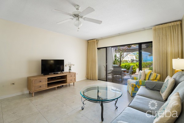 Beach Front One Bed Condo In West Bay - 22 Villa Pappagallo - Image 15