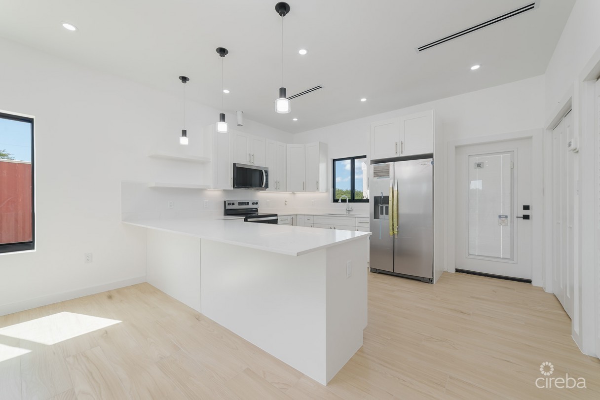 Lumina - 3 Bed 3.5 Bath W/office - Duplex - #2 - Image 3