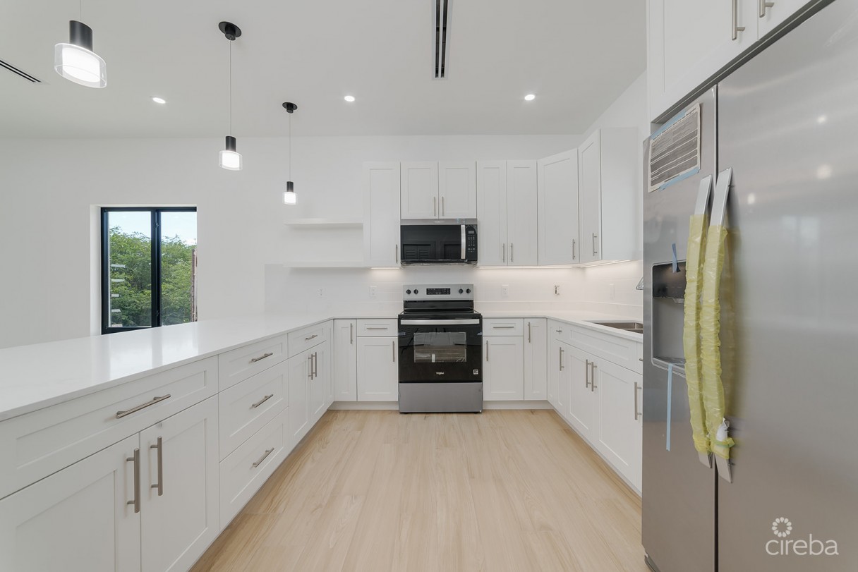 Lumina - 3 Bed 3.5 Bath W/office - Duplex - #2 - Image 4