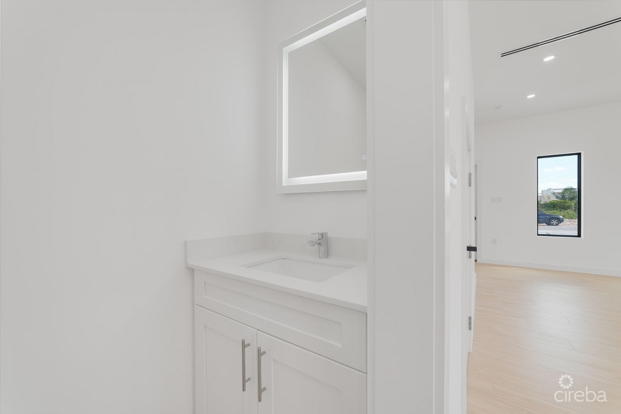 Lumina - 2 Bed 2.5 Bath Duplex - #1 - Image 13
