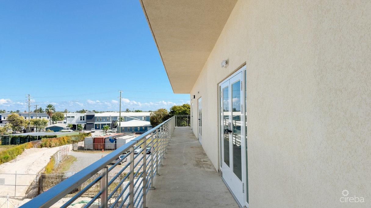 Office Space At Warehouse 149, End Unit A-12 - Image 4