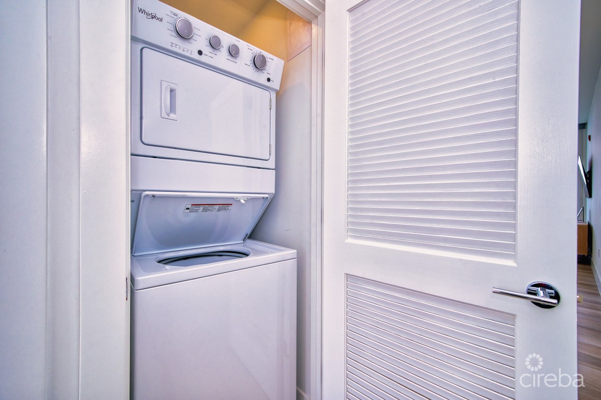 Sunset Point #17 - Air B N B 5 Star Rated Top Performer - Image 14