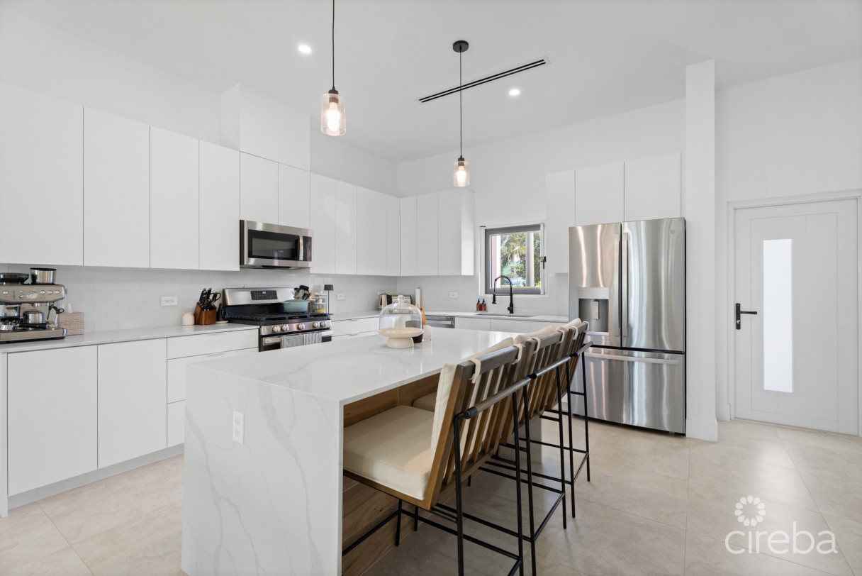 The Meadows At Batabano - 3 Bed Townhome With Roof Terrace - Image 1