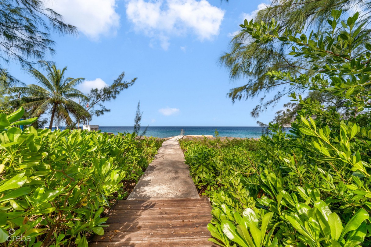 Rare 0.9 Acres Oceanfront Parcel On George Town Waterfront - Image 4