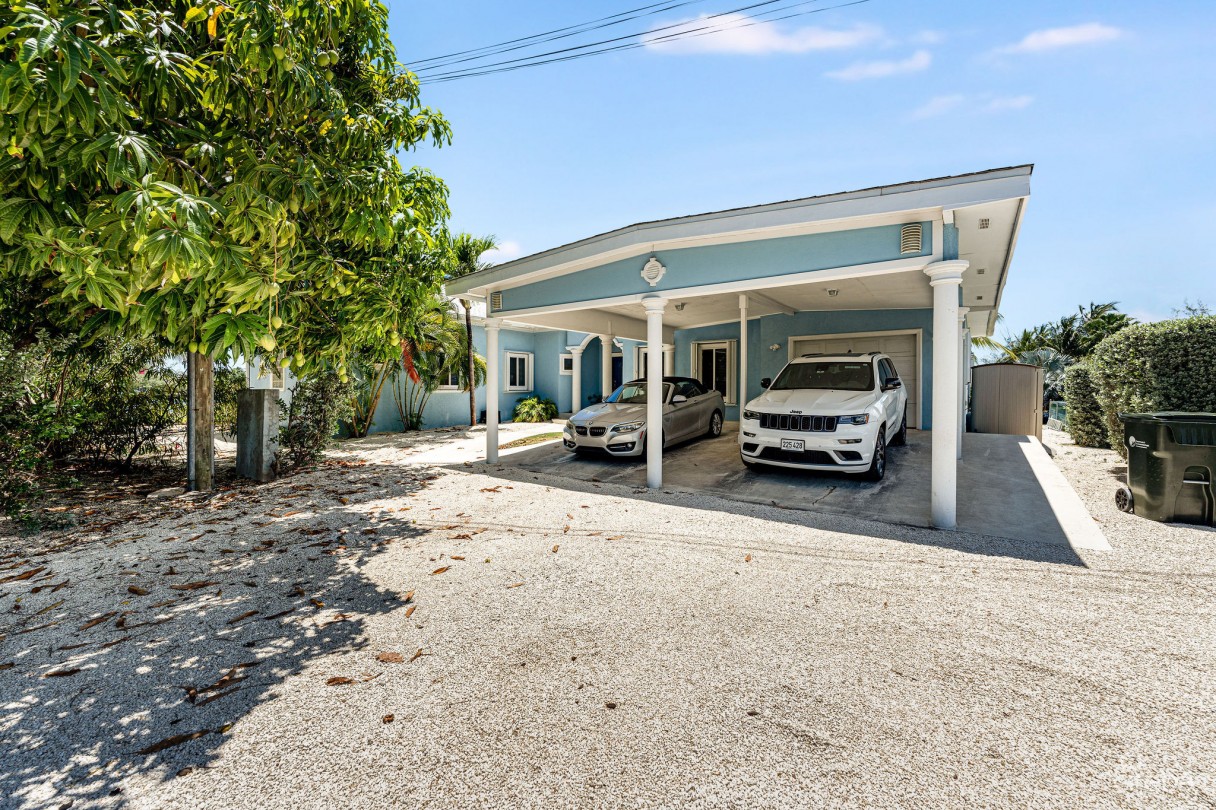 Waterfront Living Redefined - Image 19
