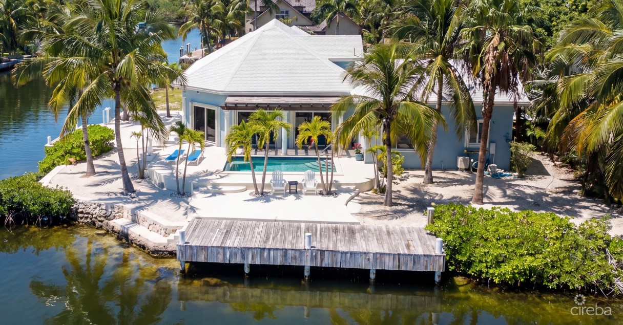 Waterfront Living Redefined - Image 3