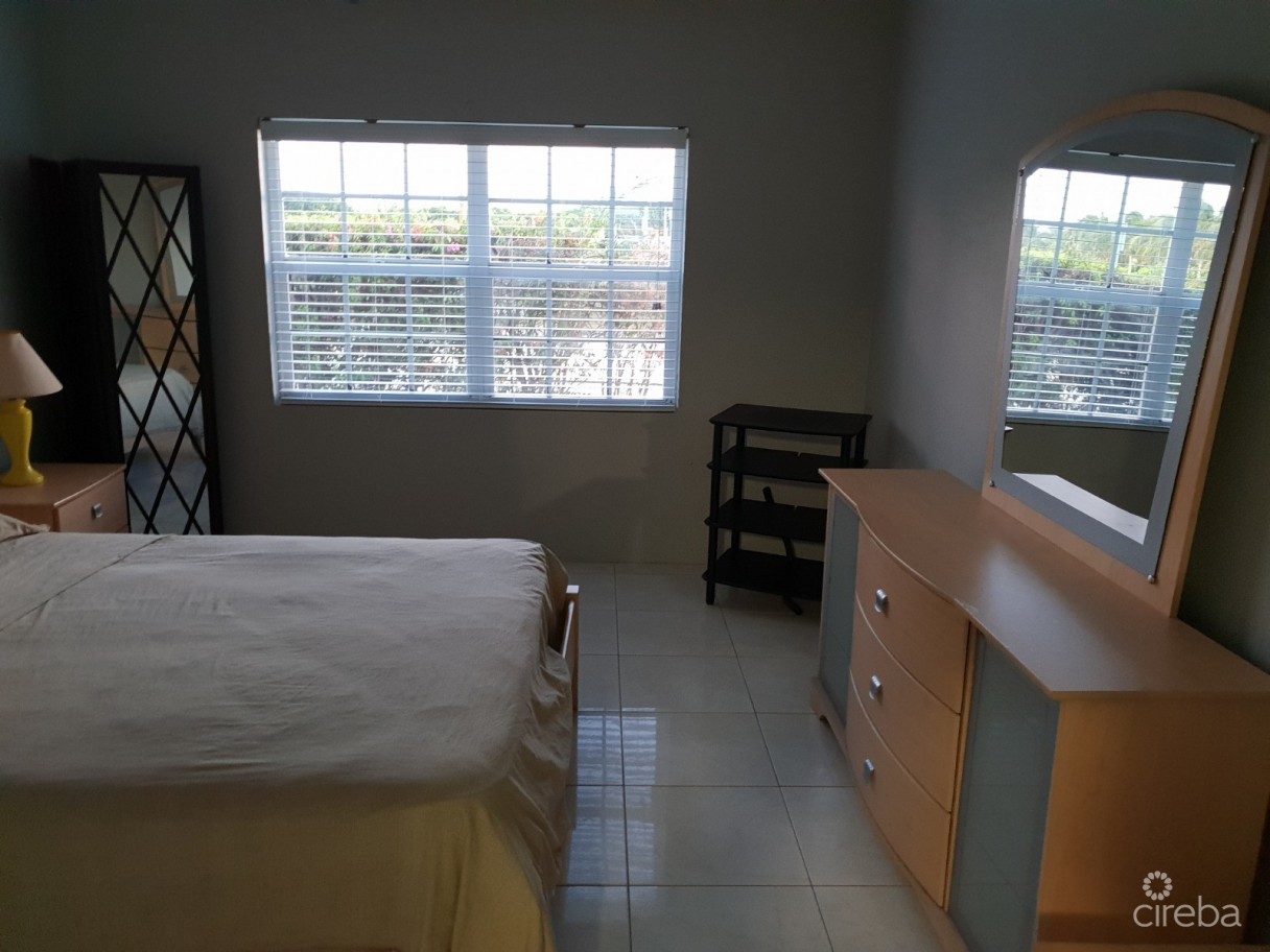 Drumblade Apartment - Image 7